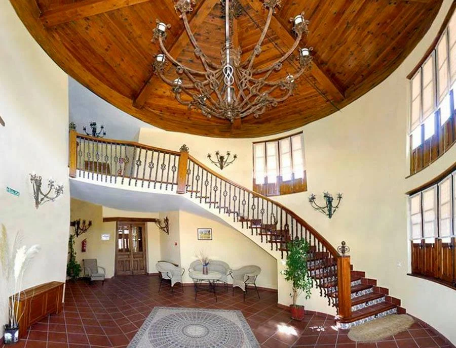 Servicios > Hotel-Rural El Borbotón – Huete