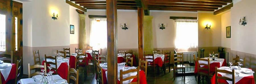 Servicios > Hotel-Rural El Borbotón – Huete