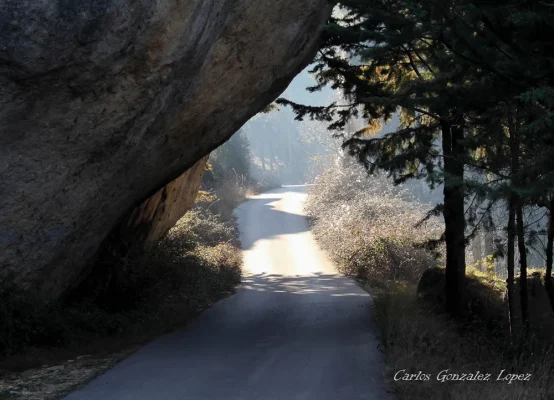 Carretera en contraluz, Cuenca