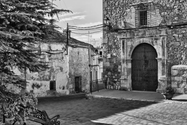 Calle de la Iglesia en Minglanilla (Cuenca)