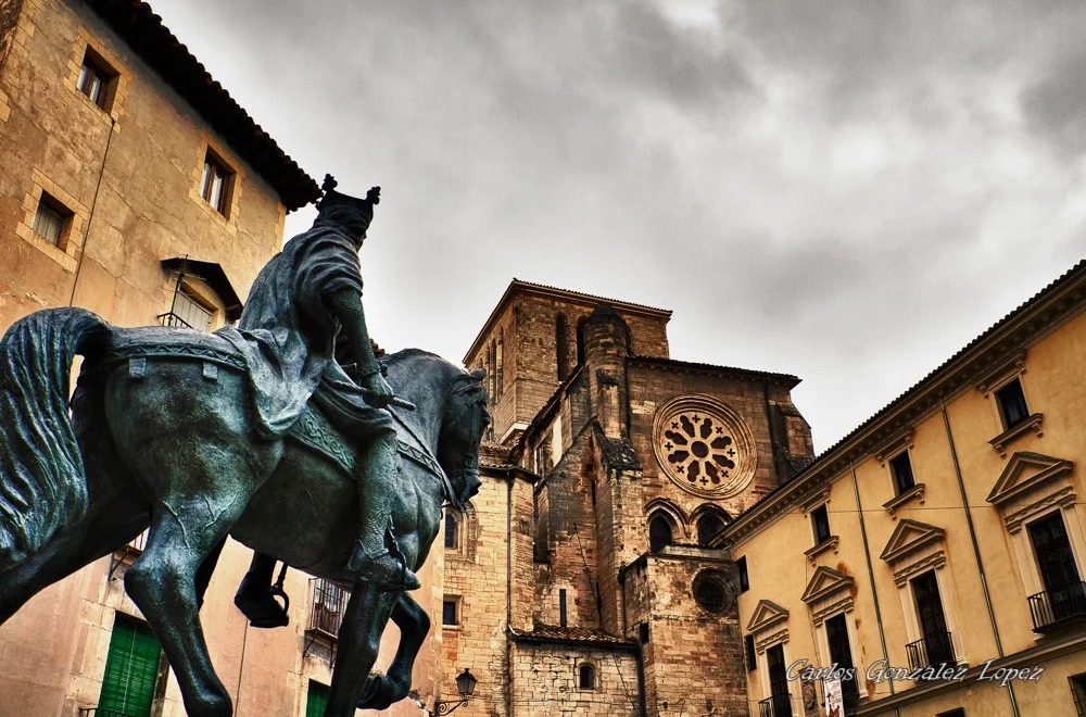 Escultura Alfonso a caballo, Cuenca