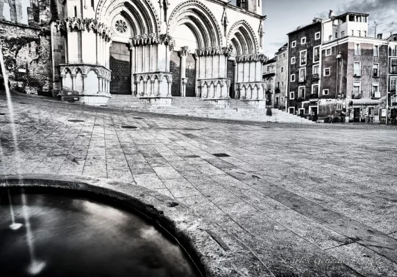 Catedral con fuente, Cuenca