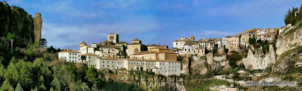 Vista de Cuenca desde el rio Huecar