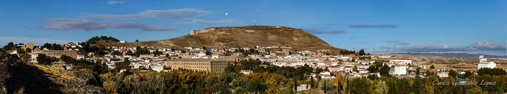Vista otoño Huete desde las peñas de la estación, Huete (Cuen