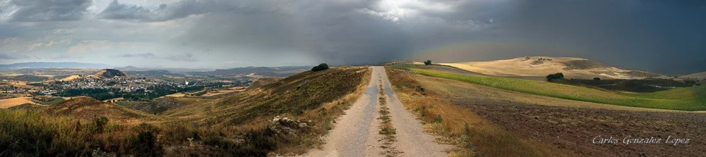 Camino hacia Huete bajo tormenta