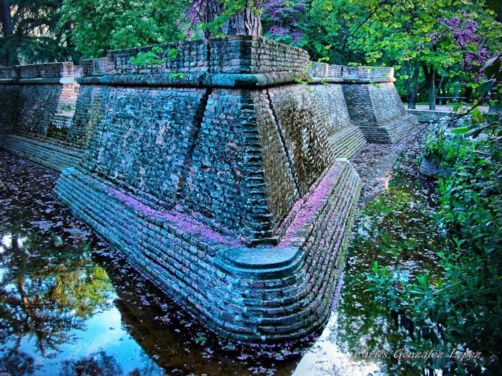 Azul, Parque el Capricho (Madrid)