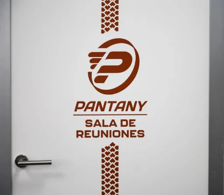 Servicios > Pantany Logistic, S.L.