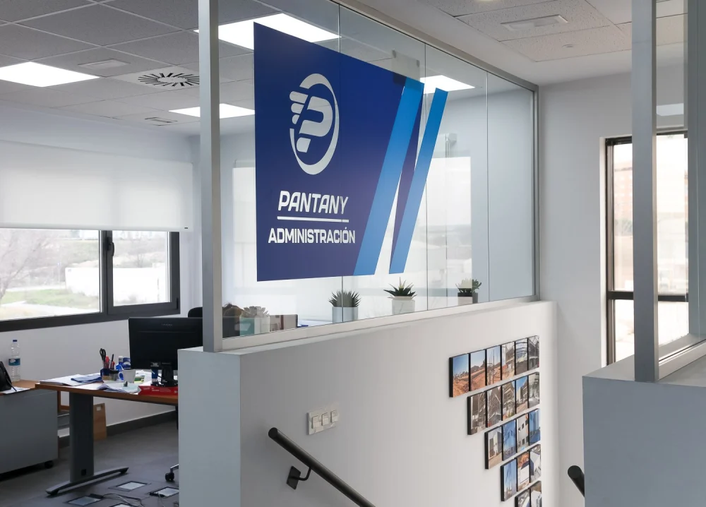 Servicios > Pantany Logistic, S.L.